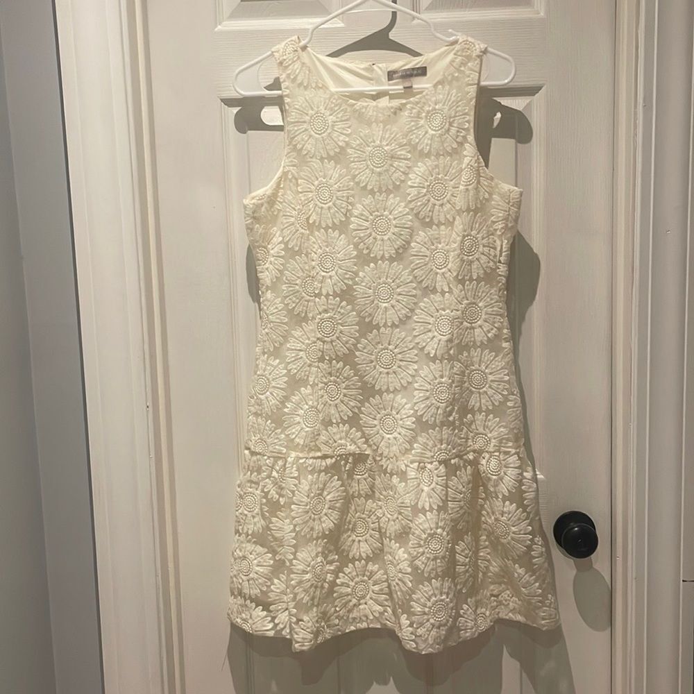 Banana Republic eyelet dress ivory cream color. SZ 8
